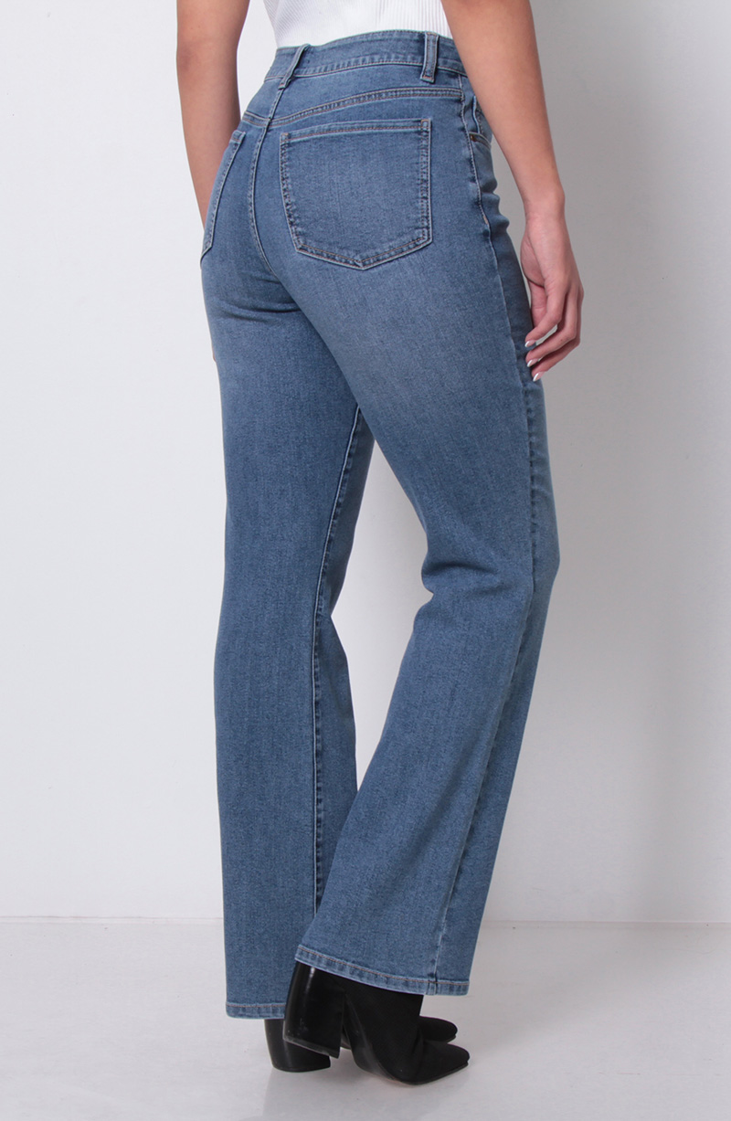JEANS RECTO TIRO ALTO PRETINA BASICA 1 BOTON hover