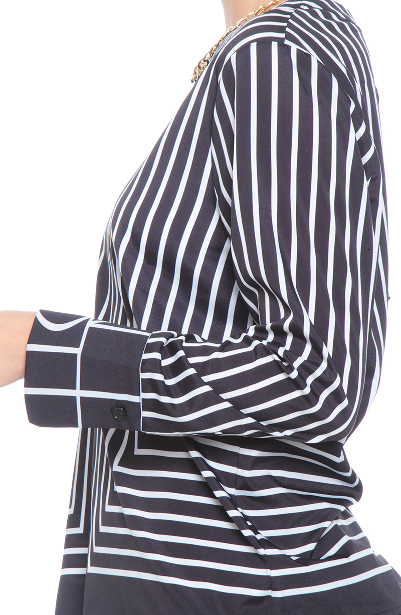 Blusa Manga Larga Listada Escote Redondo hover