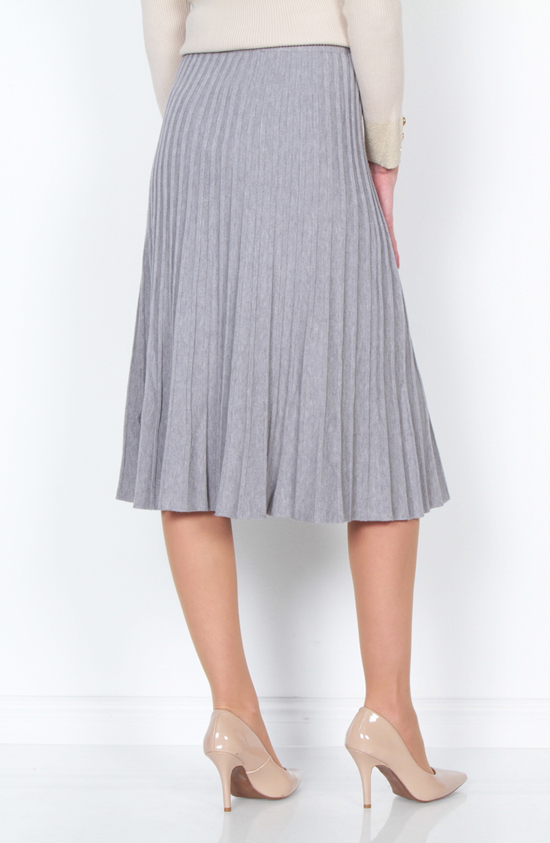 Falda Tejida Con Pretina Elasticada hover