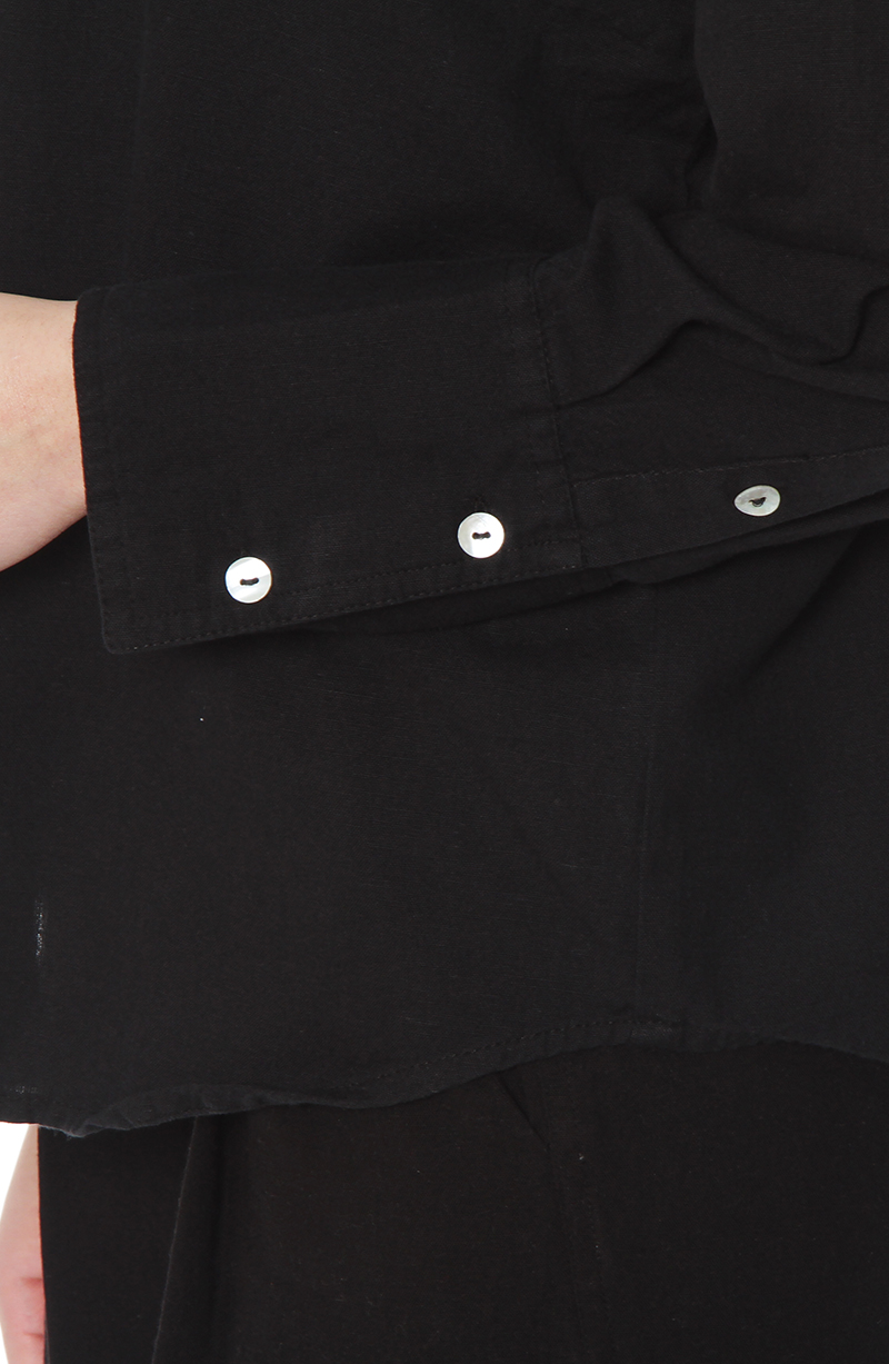 Blusa Manga Larga Lino Solido Abotonada En El Delantero hover
