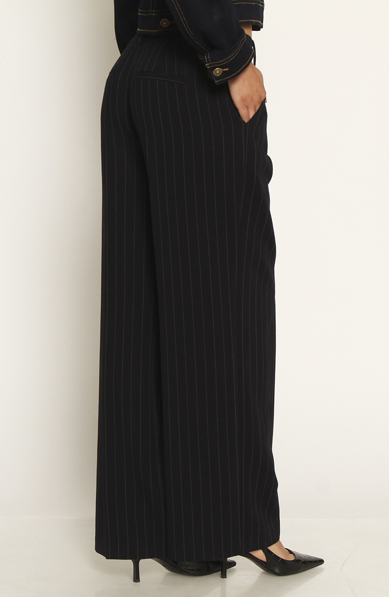 Pantalon Recto Tiro Alto Pretina Basica hover