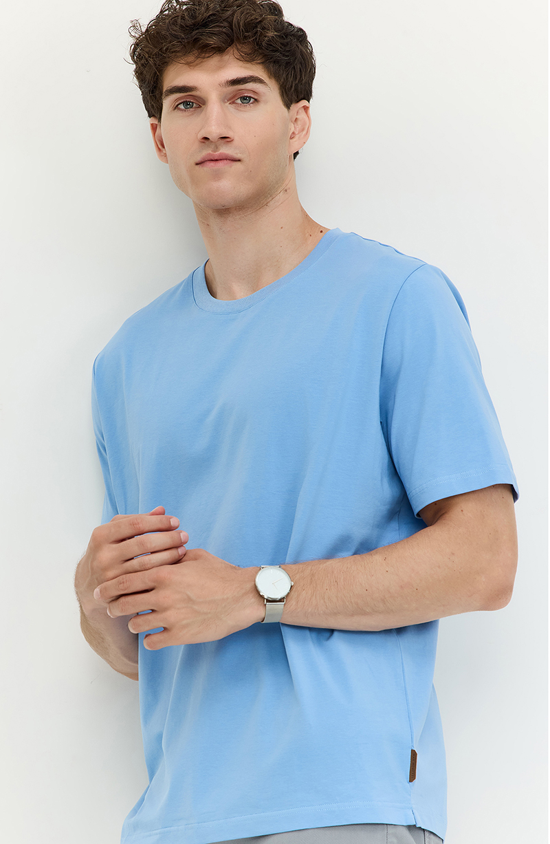 Polera Hombre Manga Corta Escote Redondo hover