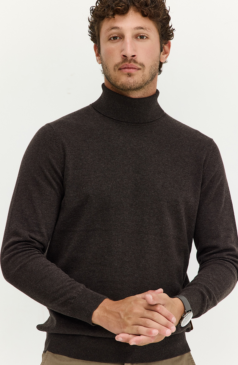 Sweater Hombre Manga Larga Cuello Alto hover