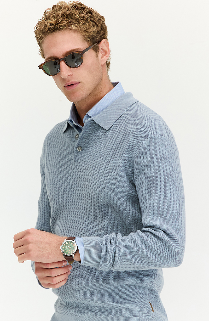 Sweater Hombre Manga Larga Con Cuello Y Botones En Delantero hover