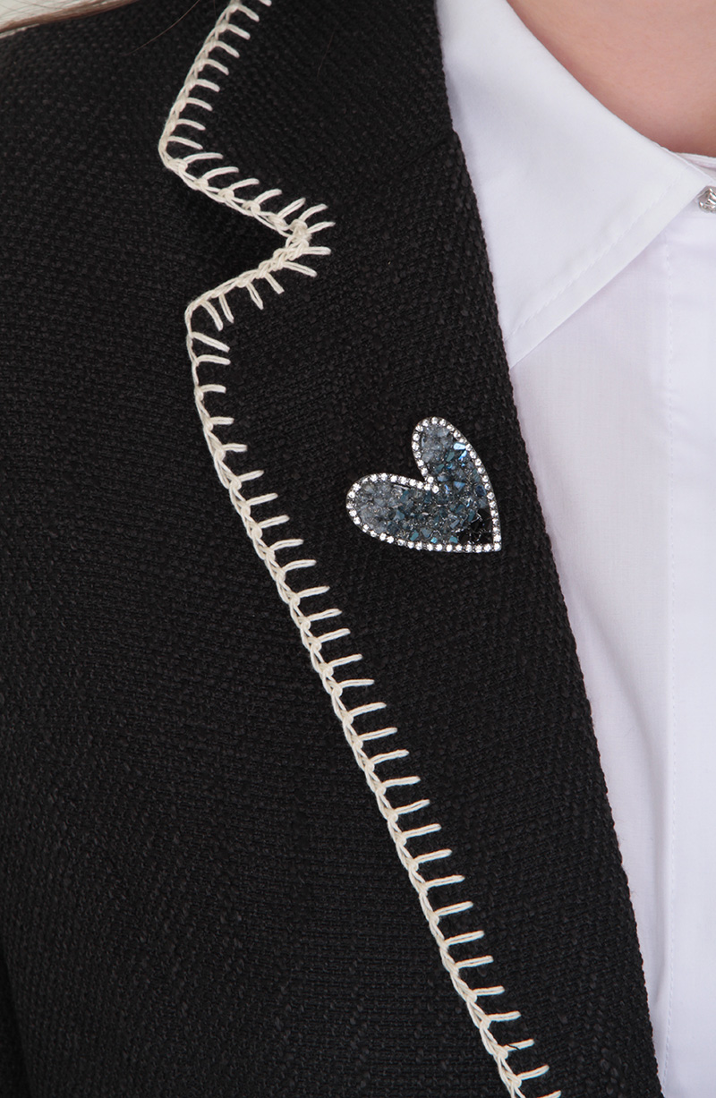Pin Corazon Con Brillitos hover
