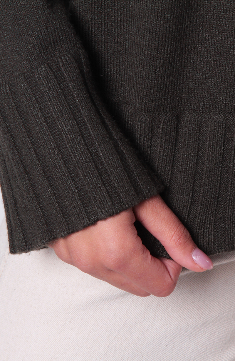 Sweater Manga Larga Escote Redondo Con Textura hover