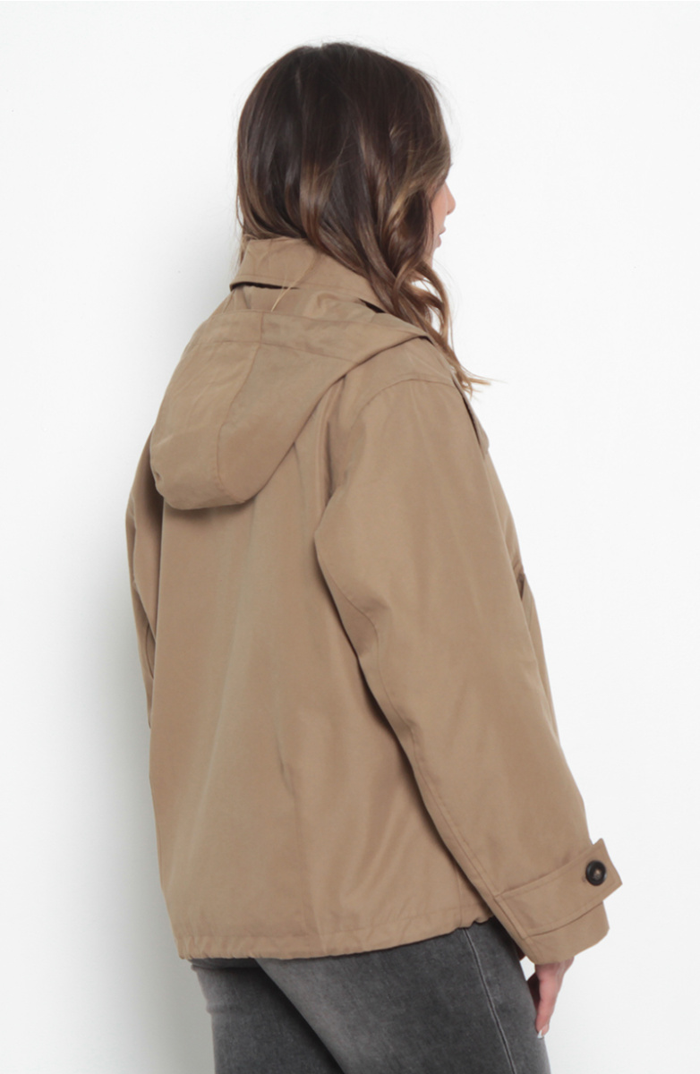 CHAQUETA MANGA LARGA CRUZADA  CON BOLSILLOS