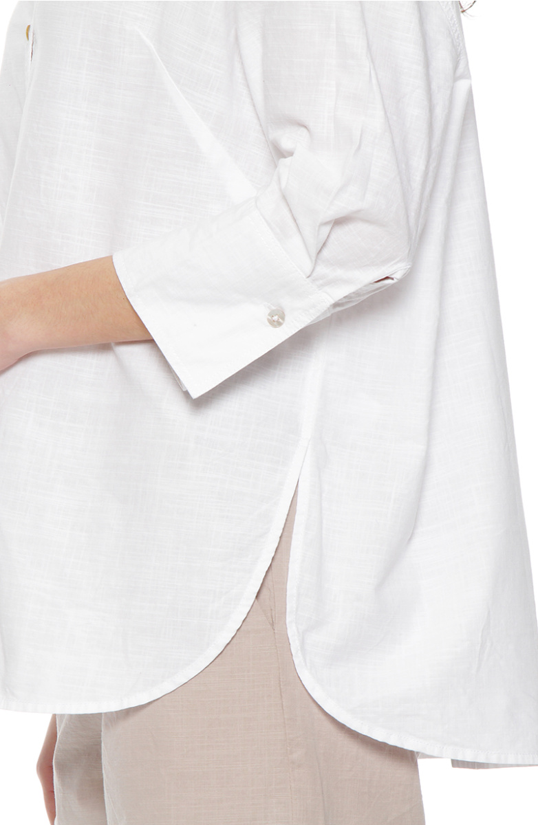 BLUSA MANGA LARGA LINO ABOTONADA EN DELANTERO