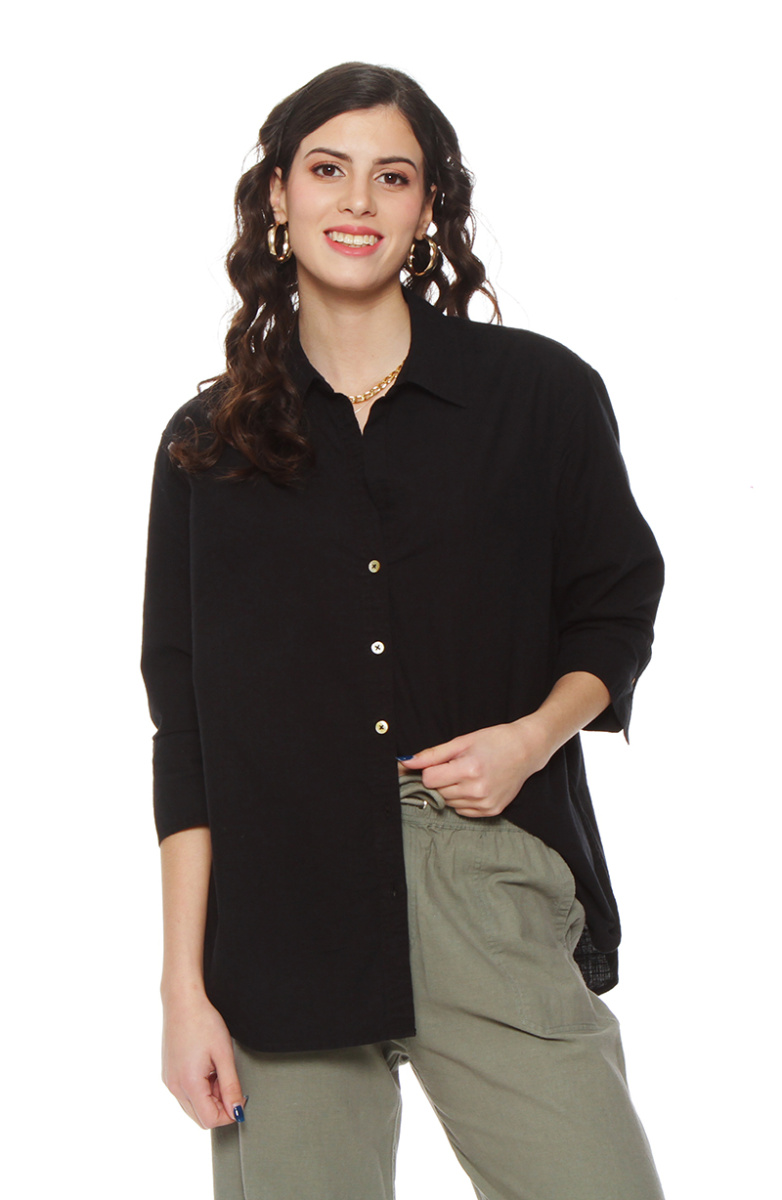 BLUSA MANGA LARGA LINO ABOTONADA EN DELANTERO