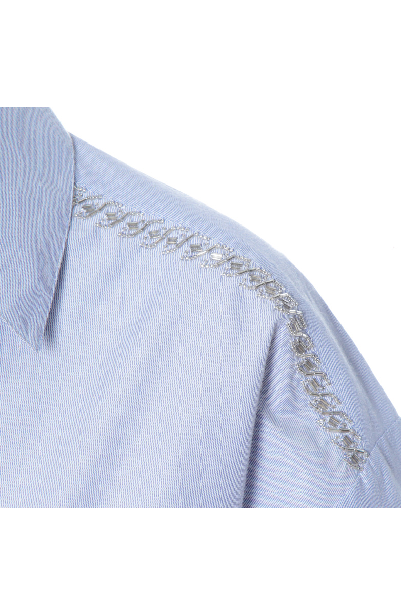 BLUSA MANGA LARGA ABOTONADA CON BOLSILLOS Y APLICACION HOMBRO