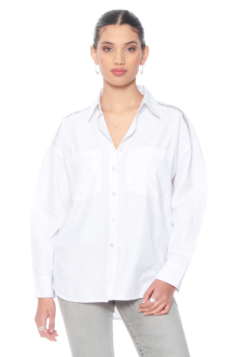 BLUSA MANGA LARGA ABOTONADA CON BOLSILLOS Y APLICACION HOMBRO