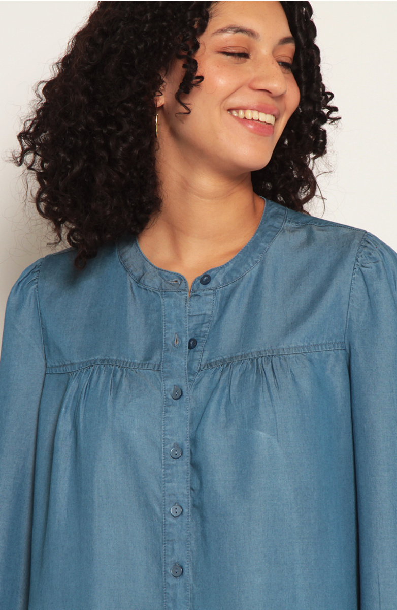 BLUSA MANGA LARGA LYOCELL ESCOTE REDONDO ABOTONDA EN DELANTERO