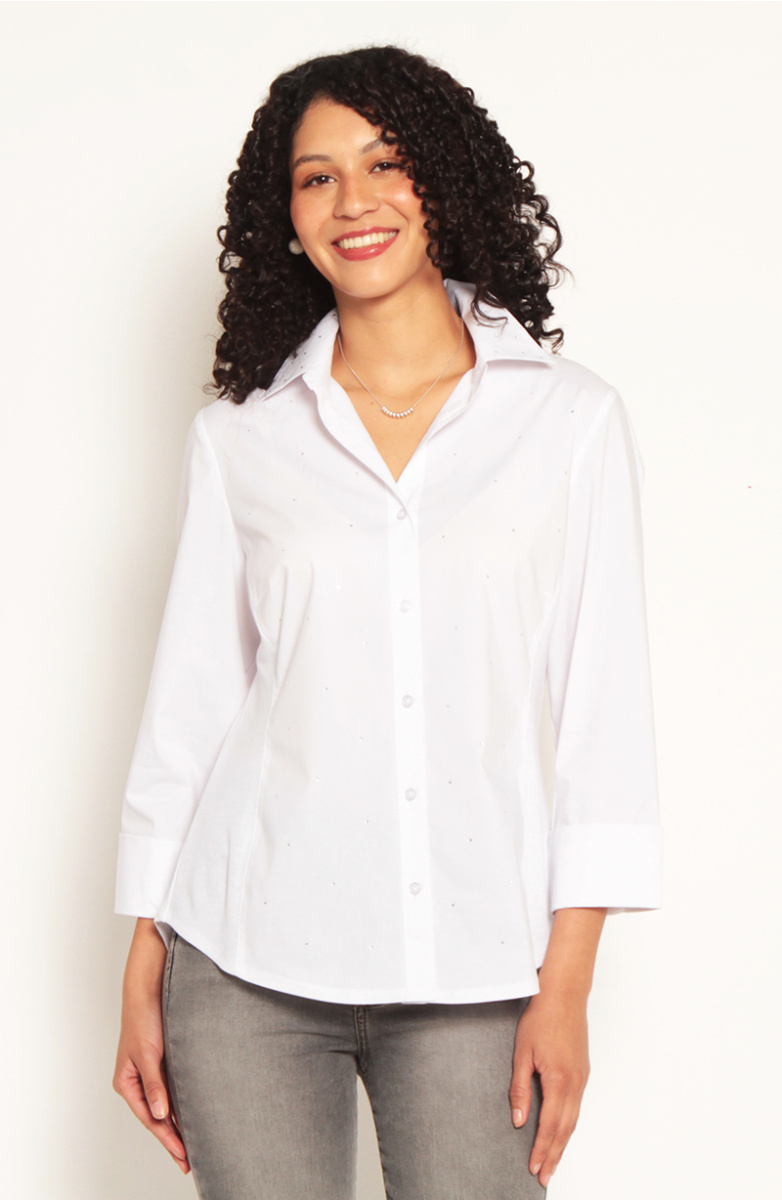 BLUSA MANGA 3/4 ABOTONADA EN DELANTERO Y APLICACION EN STRASS