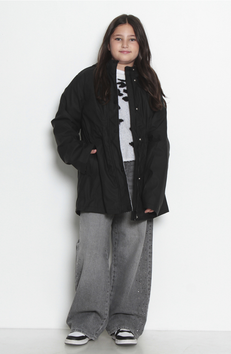 CHAQUETA IMPERMEABLE MANGA LARGA CON CAPUCHA NI?ITA