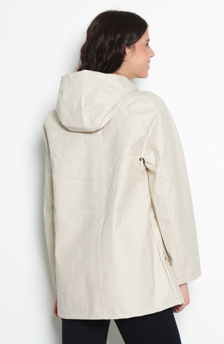 CHAQUETA IMPERMEABLE MANGA LARGA CON CAPUCHA