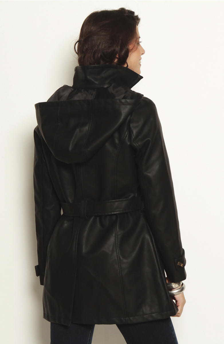 TRENCH MANGA LARGA CON CAPUCHA CUERO ECOLOGICO
