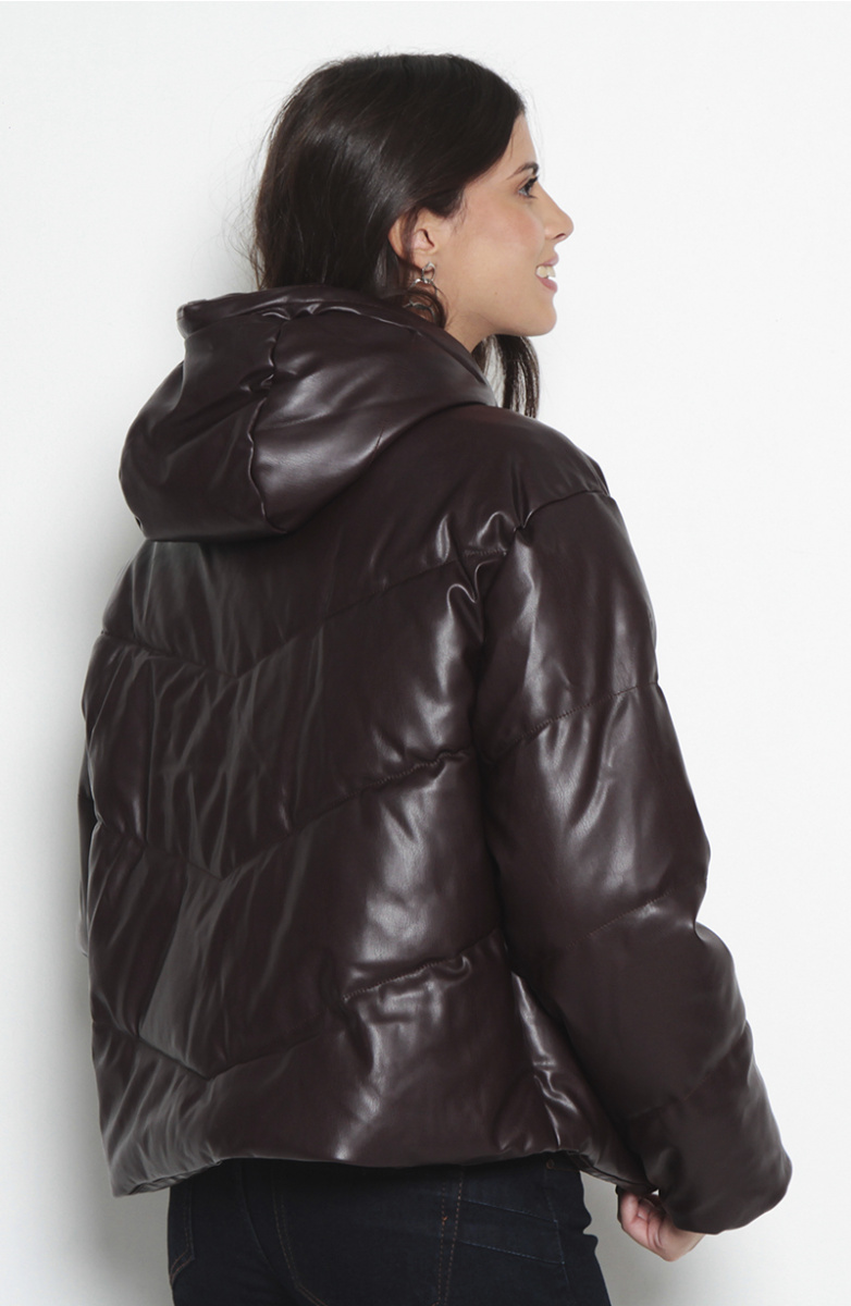 PARKA MANGA LARGA PUFFER PU CON CAPUCHA