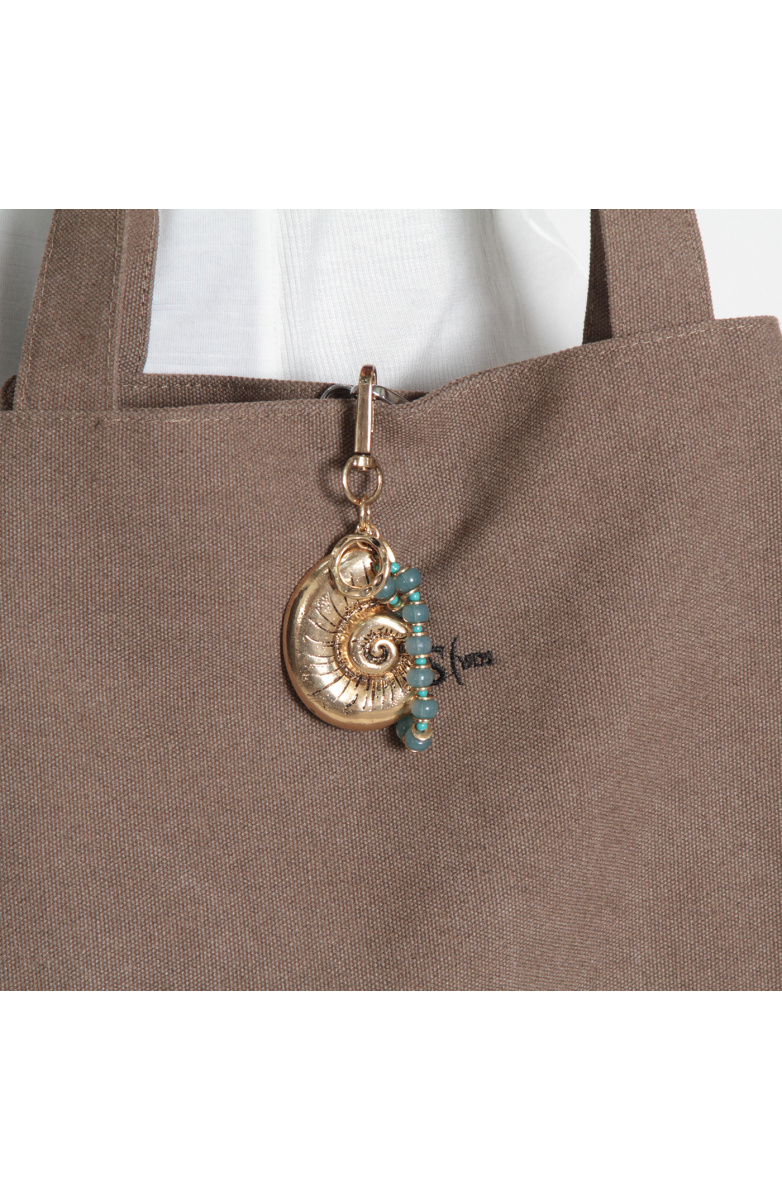 CHARM CARACOL