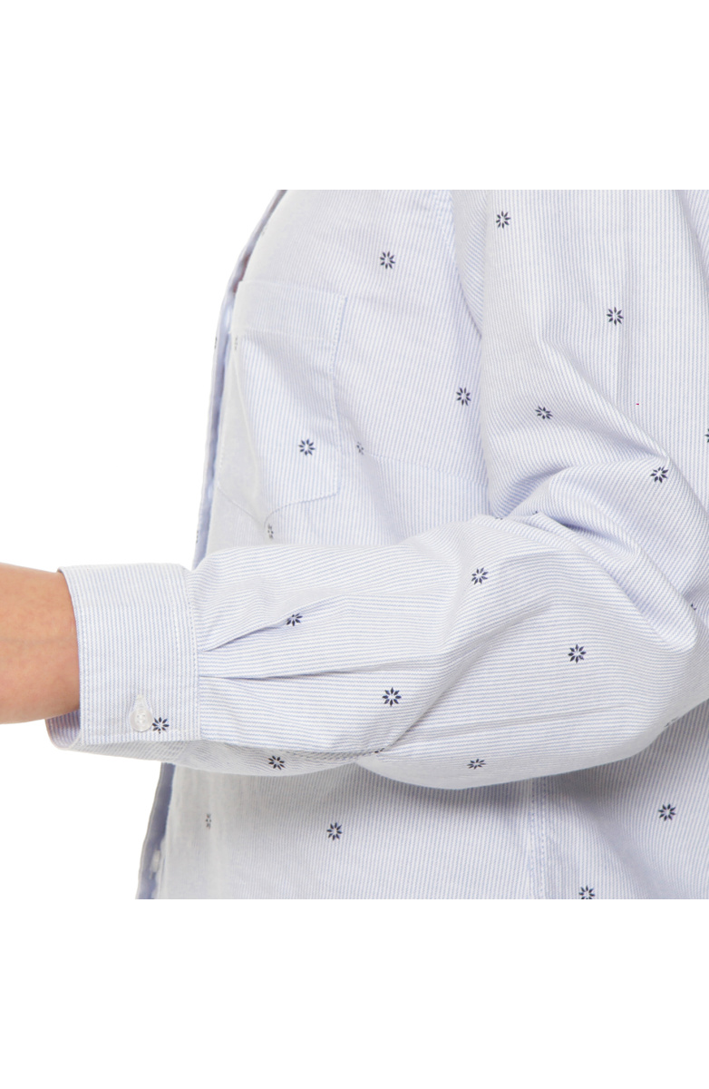 BLUSA MANGA LARGA LISTADA ABOTONADA EN DELANTERO