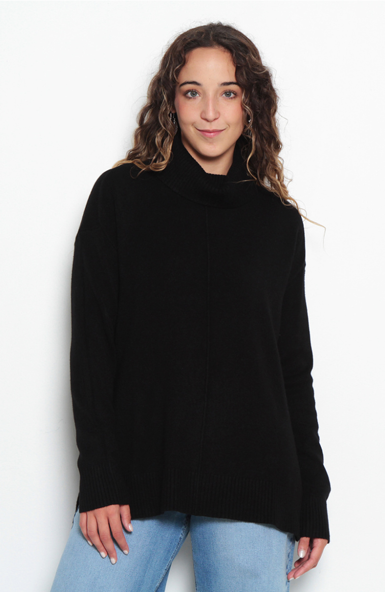 SWEATER MANGA LARGA CUELLO ALTO