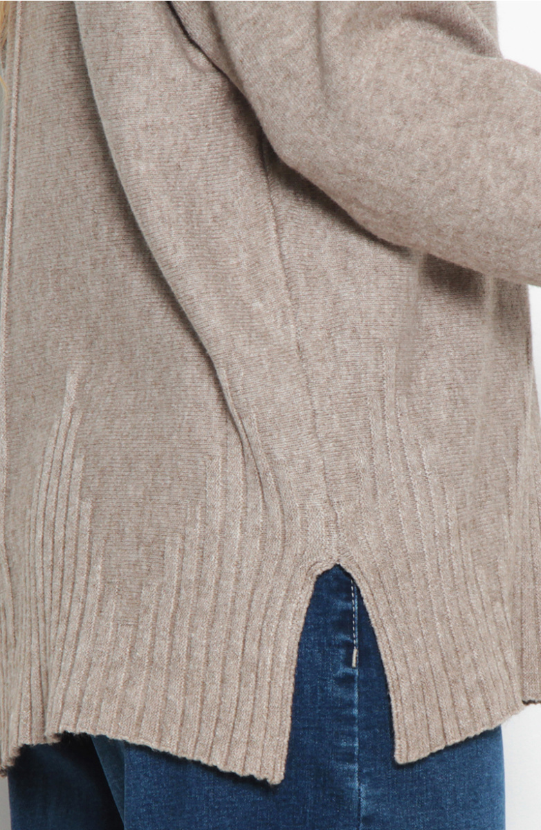 SWEATER MANGA LARGA CUELLO ALTO