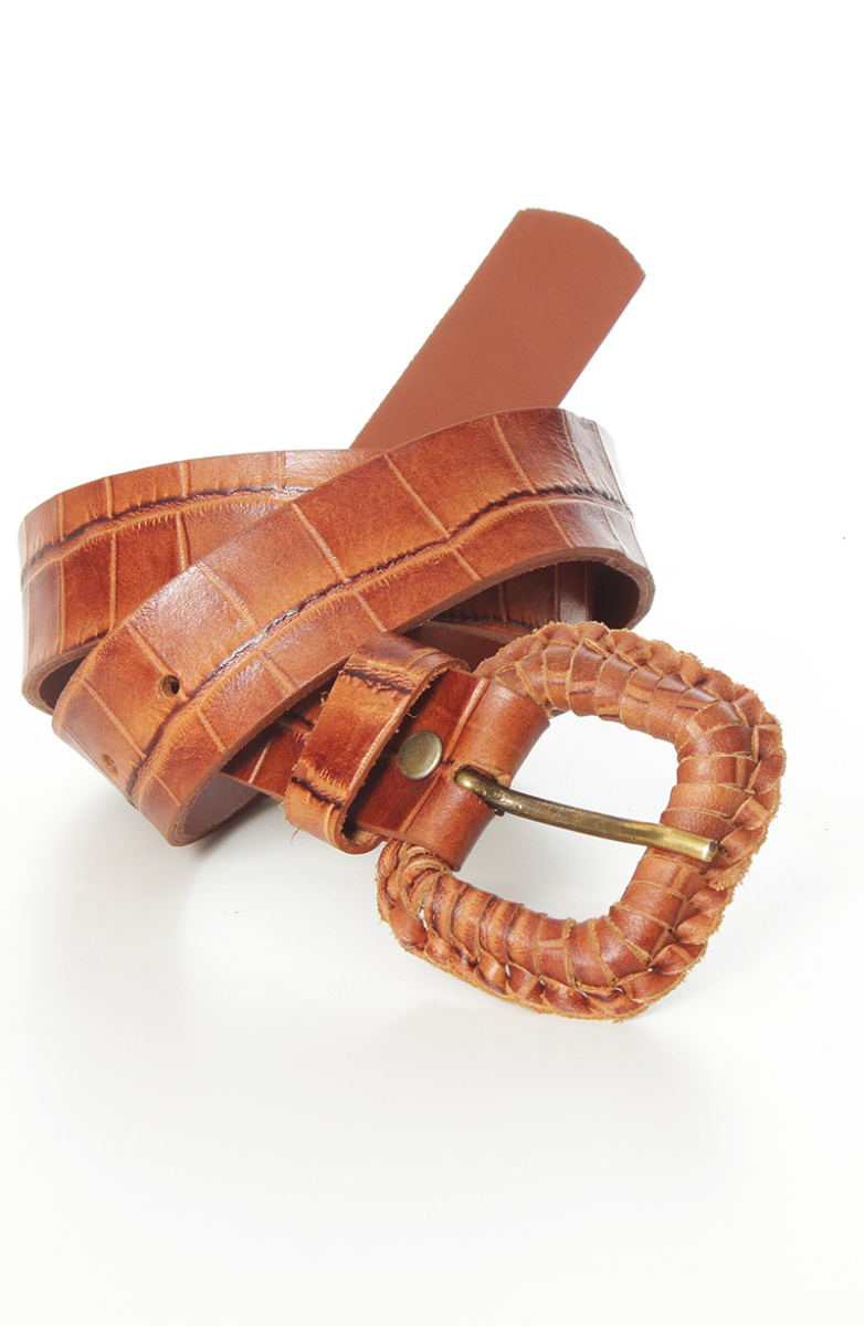 CINTURON CUERO HEBILLA FORRADA
