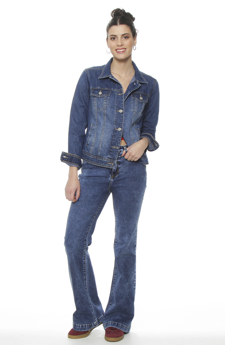 CHAQUETA DENIM MANGA LARGA ABOTONADA EN DELANTERO