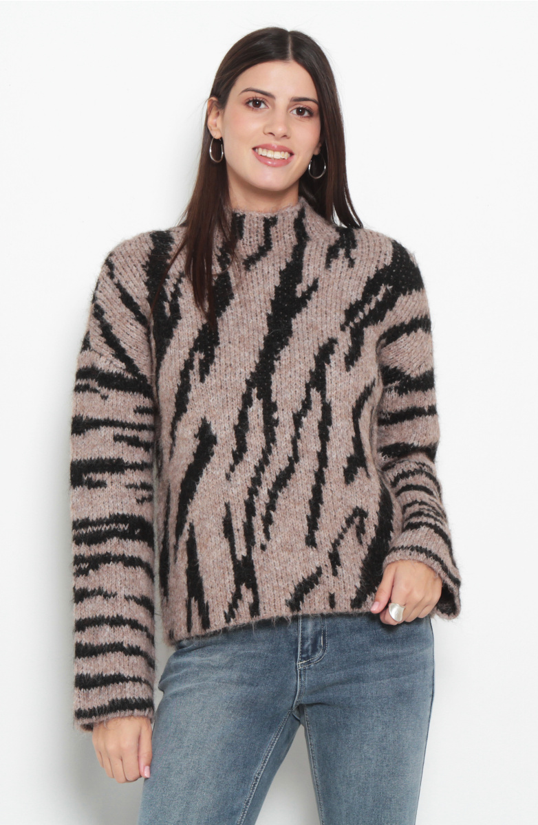 SWEATER ANIMAL PRINT MANGA LARGA  CUELLO ALTO