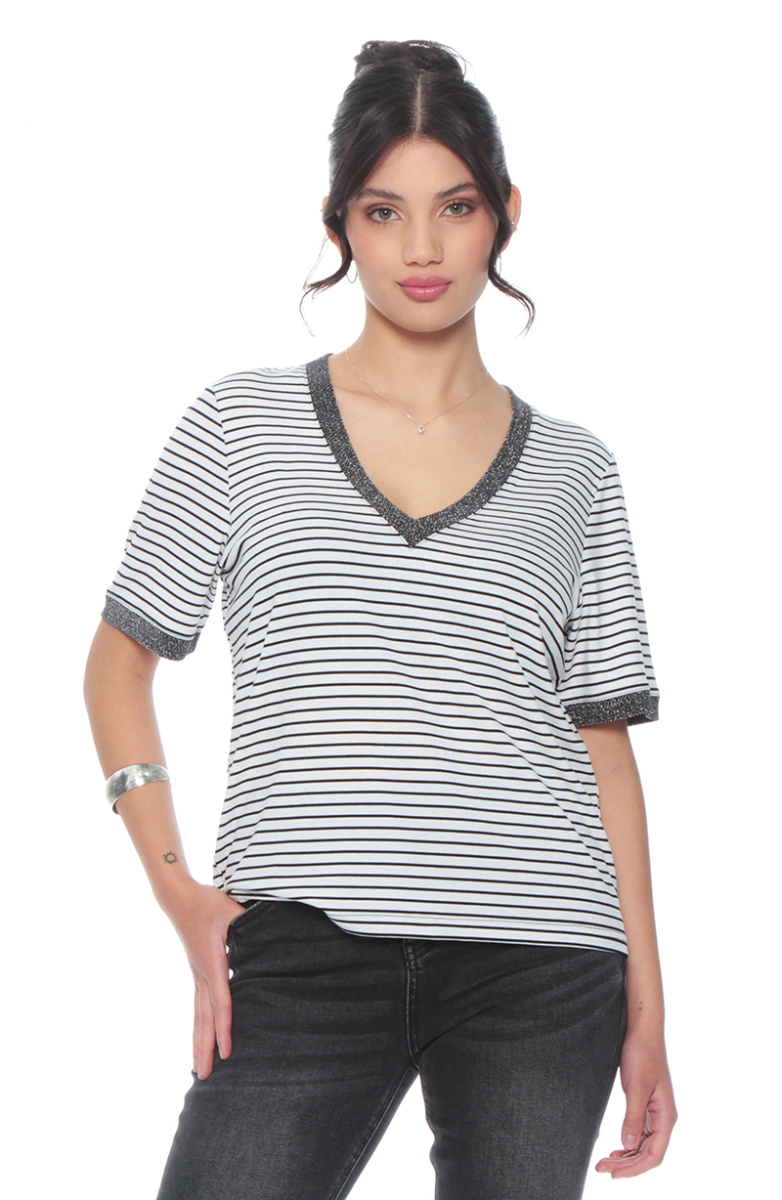 POLERA MANGA CORTA LISTADA ESCOTE V
