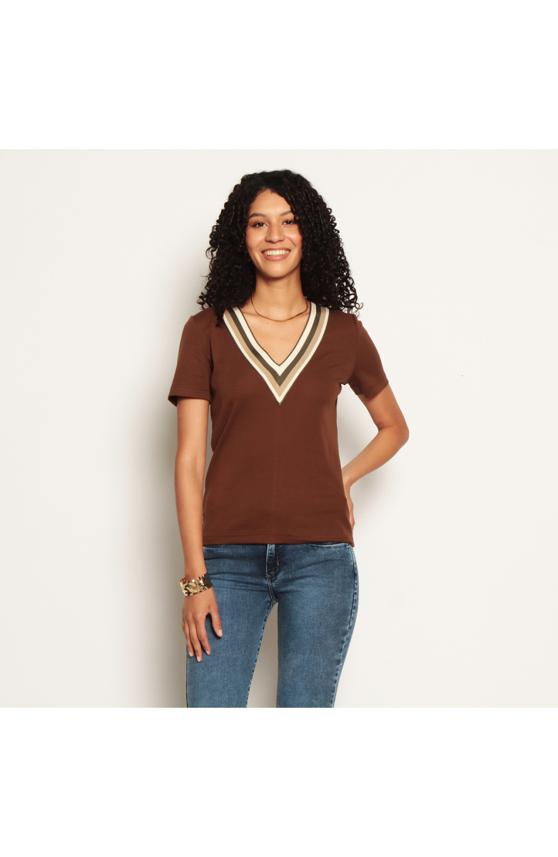 POLERA MANGA CORTA ESCOTE V