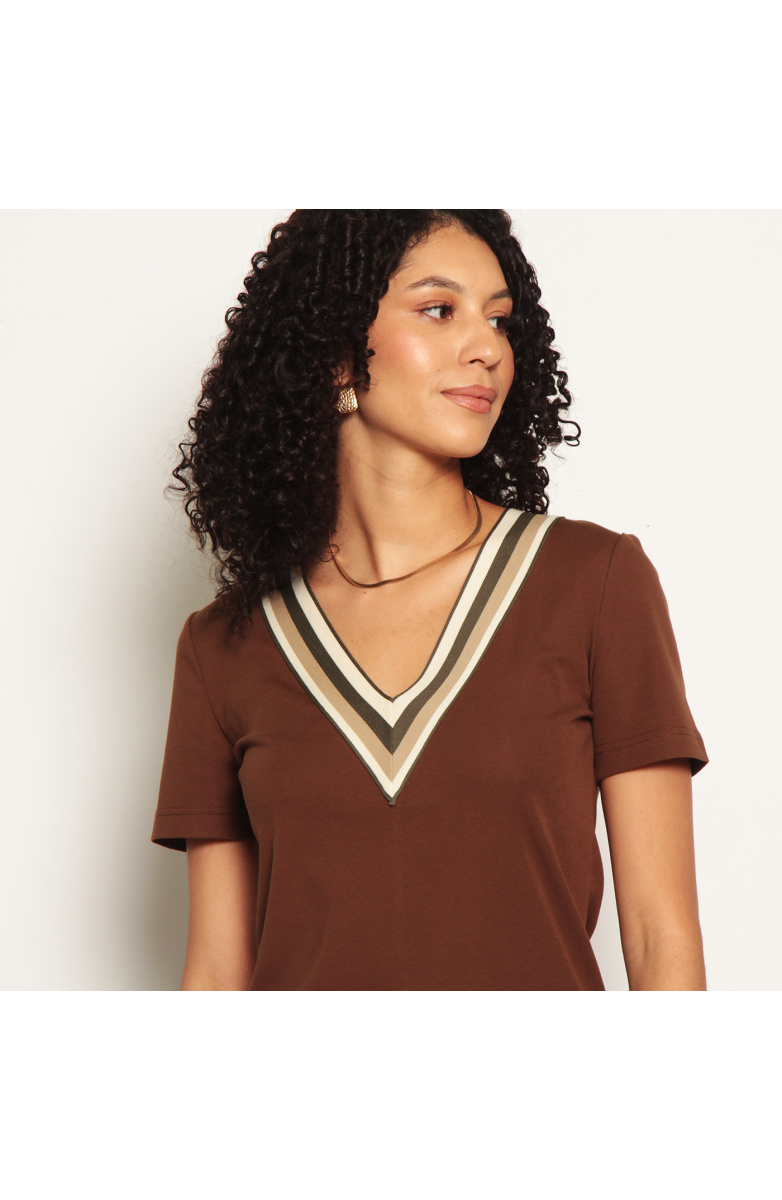 POLERA MANGA CORTA ESCOTE V