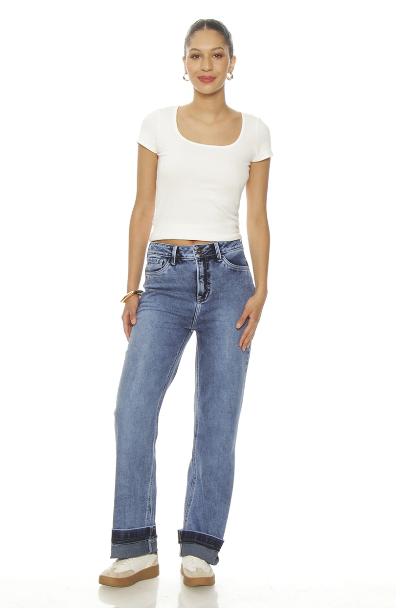 JEANS RECTO TIRO ALTO PRETINA BASICA 1 BOTON PUSH UP ROLL UP