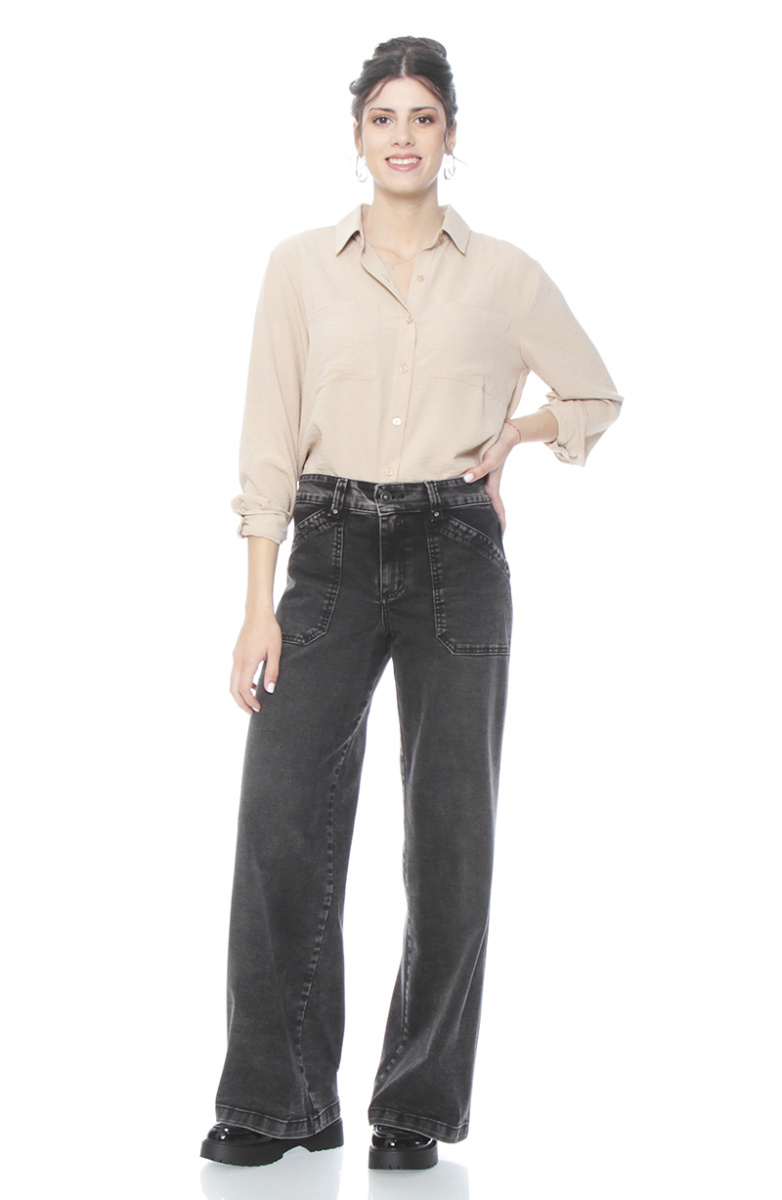JEANS RECTO CARGO TIRO ALTO PRETINA 1 BOTON