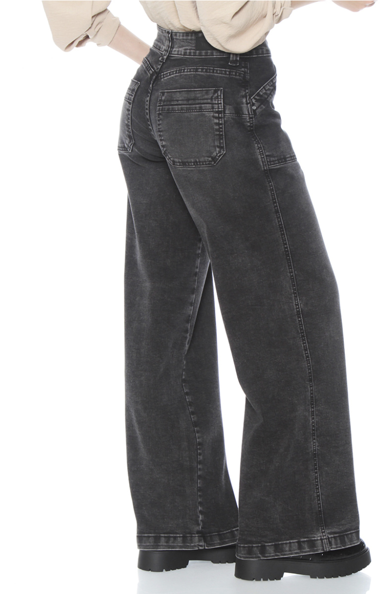 JEANS RECTO CARGO TIRO ALTO PRETINA 1 BOTON