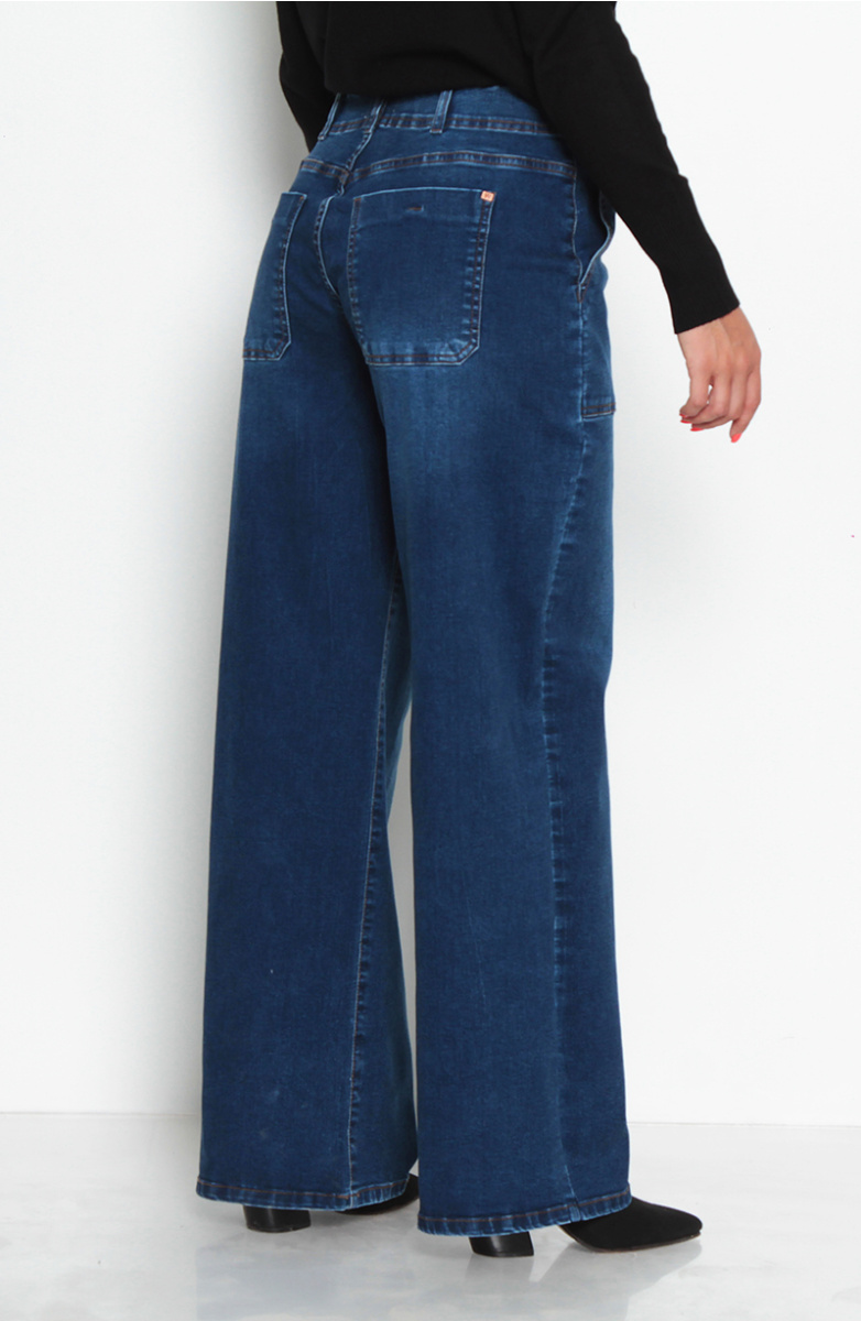 JEANS CARGO RECTO BASICO TIRO ALTO PRETINA MEDIA DOS BOTONES