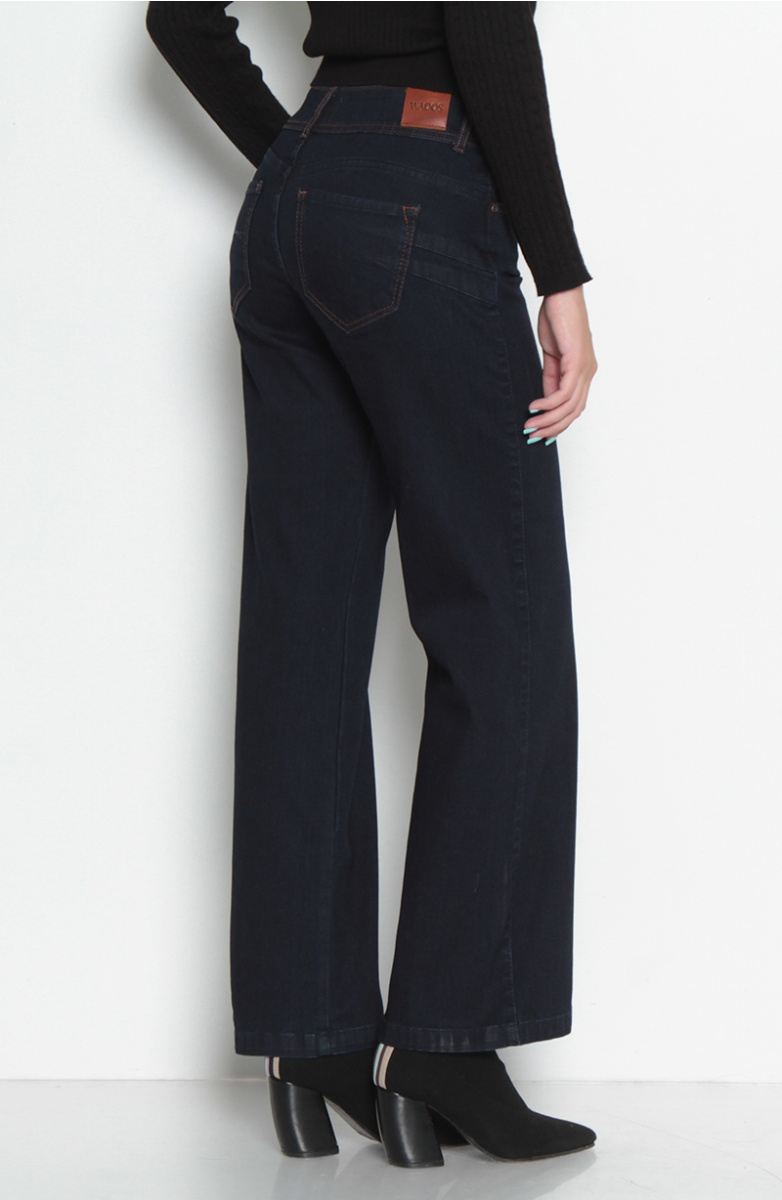 JEANS PUSH UP FLARE PRETINA DOS BOTON ES