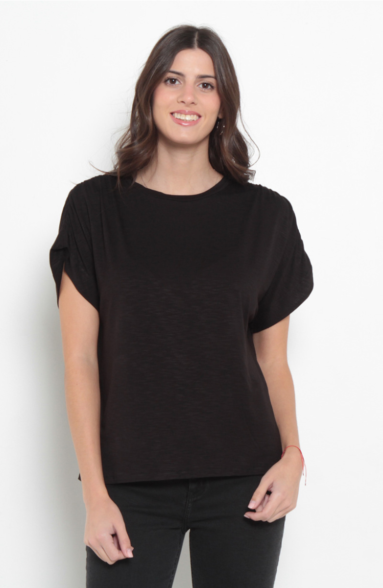 POLERA MANGA CORTA CON RECOGIDO ESCOTE REDONDO