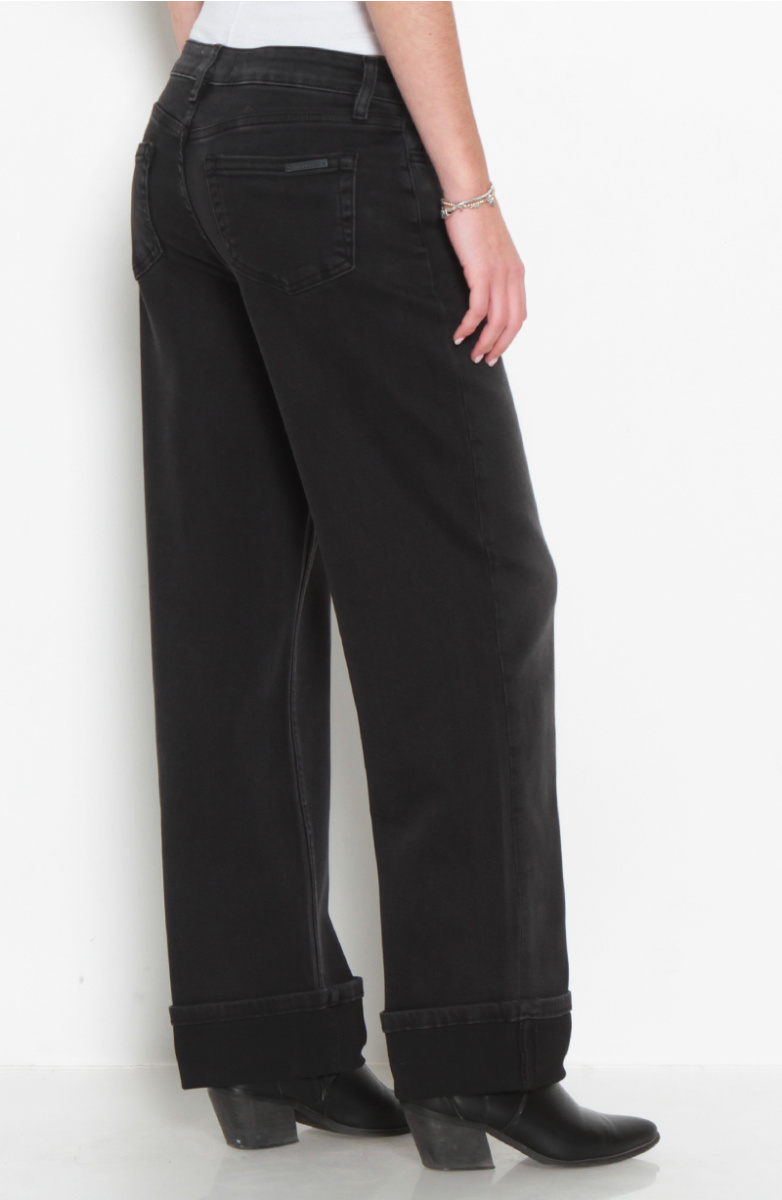 JEANS WIDE LEG CUFF TIRO MEDIO PRETINA BASICA 1 BOTON