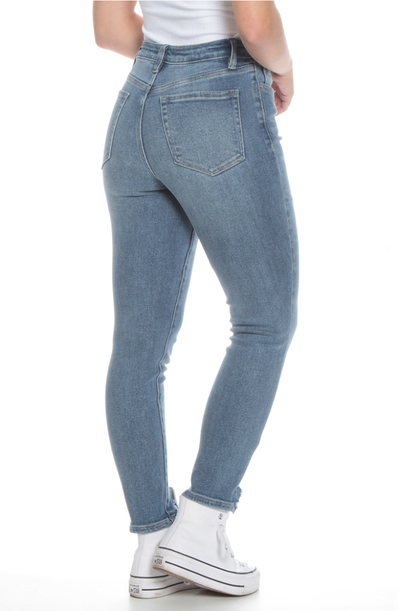 JEANS BASICO PITILLO DESGASTE SLIM TIRO ALTO PRETINA BASICA UN BOTON