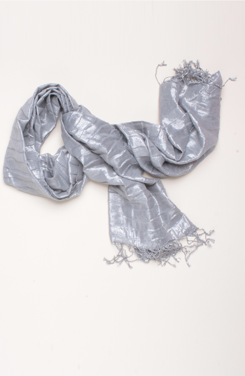 PANUELO CON LUREX Y FLECOS