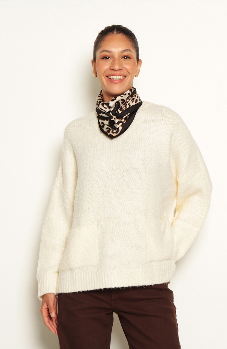 SWEATER MANGA LARGA ESCOTE REDONDO
