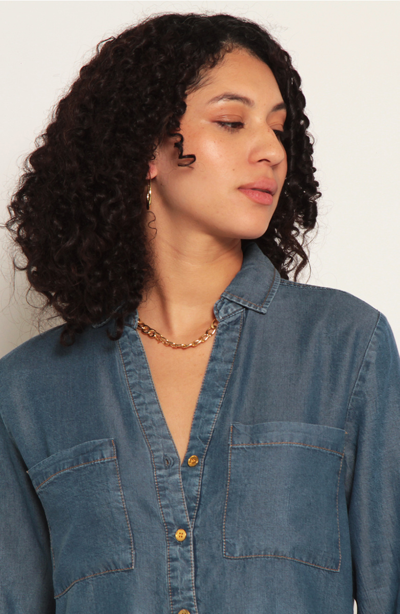 BLUSA MANGA LARGA TENCEL ABOTONADA EN ELANTERO Y BOLSILLOS