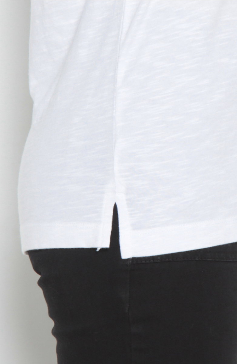 POLERA MANGA LARGA ESCOTE V