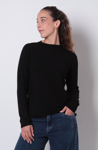 SWEATER MANGA LARGA ESCOTE REDONDO