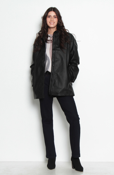 CHAQUETA IMPERMEABLE MANGA LARGA CON CAPUCHA