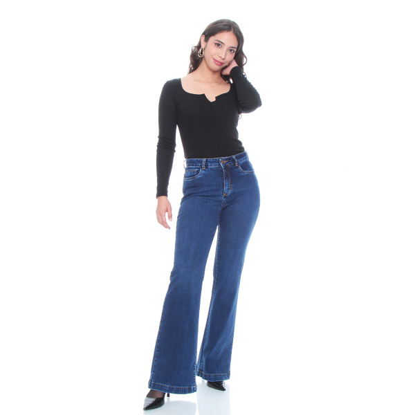 JEANS FLARE TIRO ALTO PUSH UP PRETINA BASICA 1 BOTON