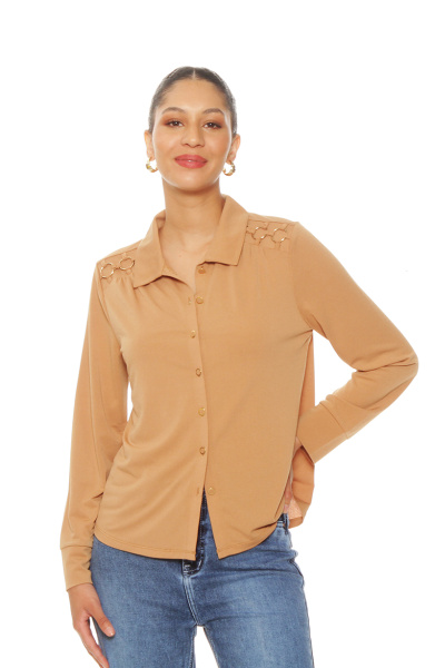 BLUSA MANGA LARGA ABOTONADA EN DELANTERO CON APLICACION EN HOMBROS
