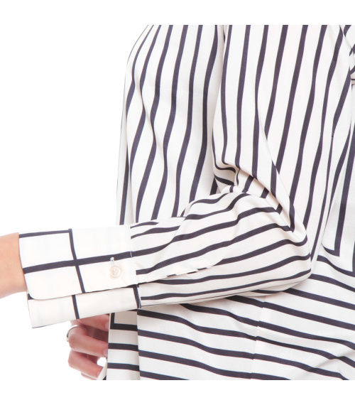 BLUSA MANGA LARGA LISTADA ESCOTE REDONDO