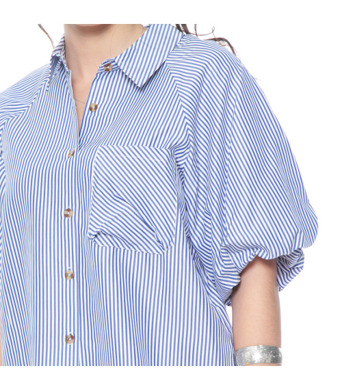 BLUSA MANGA CORTA LISTADA ABOTONADA EN DELANTERO Y BOLSILLO