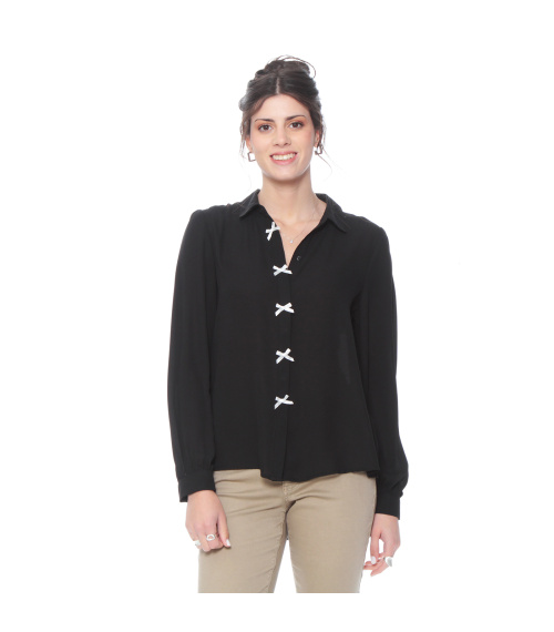 BLUSA MANGA LARGA SOLIDA ABOTONADA EN EL DELANTERO